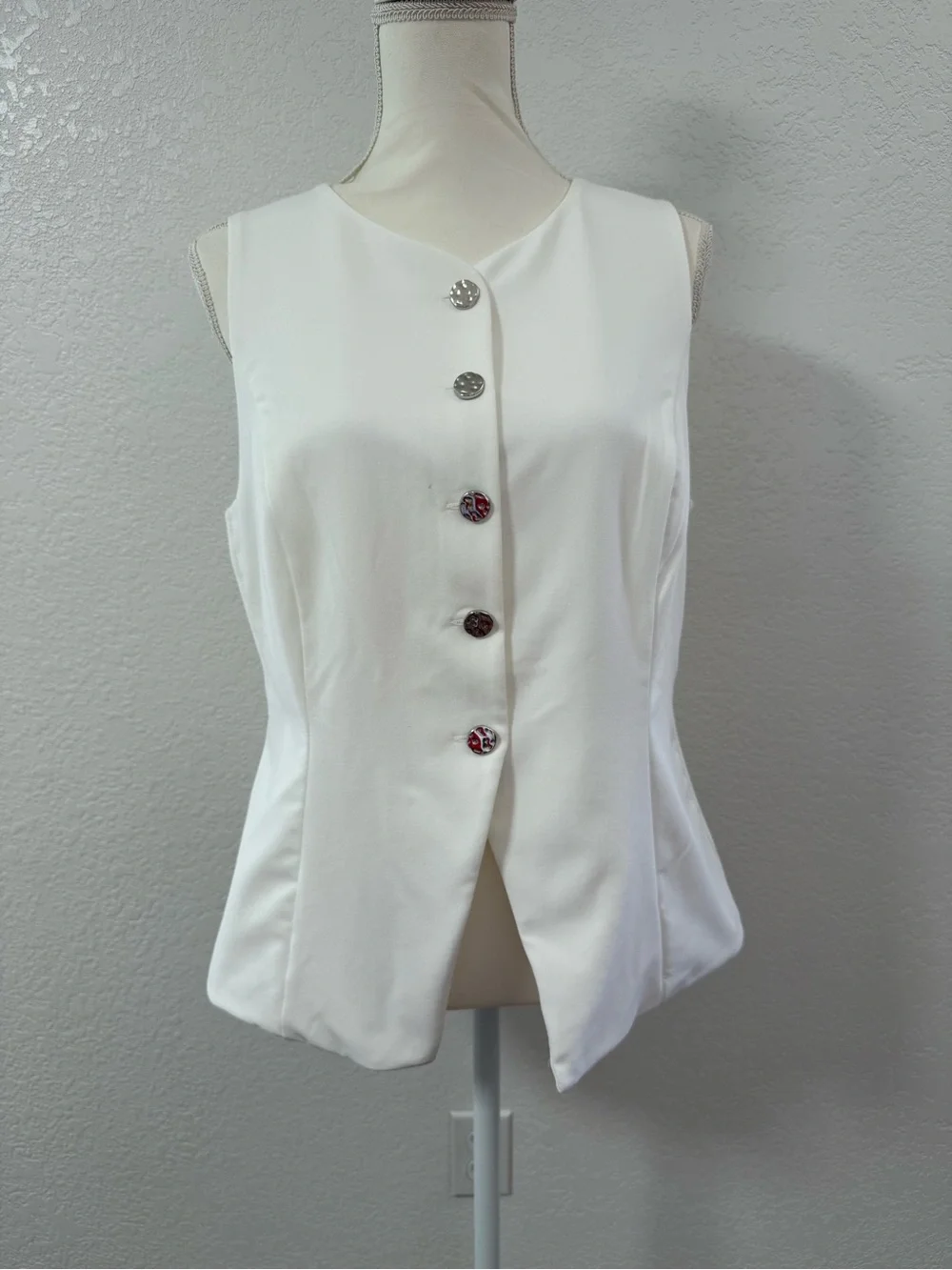 MOA MOA White Woven V-Neck Sleeveless Button Front Vest Women Regular XL